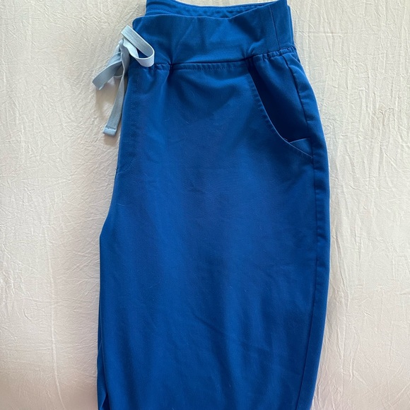 Figs Joggers - Picture 4 of 4